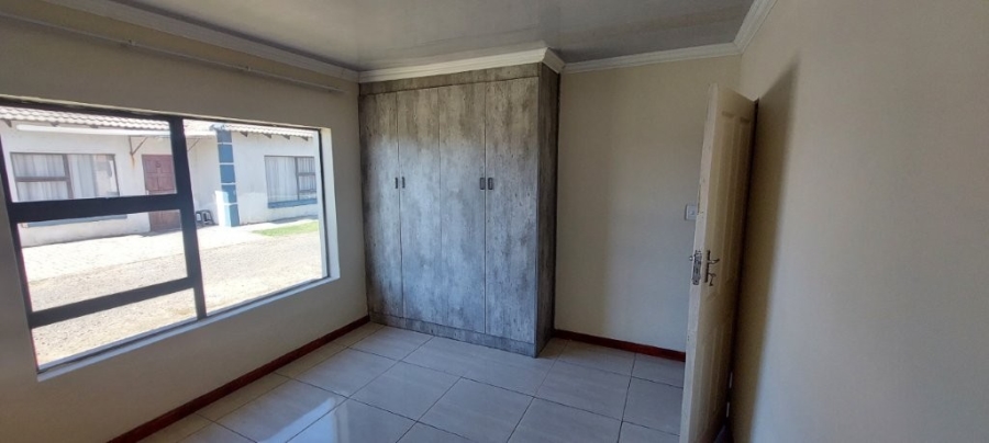 To Let 2 Bedroom Property for Rent in Naudeville Free State
